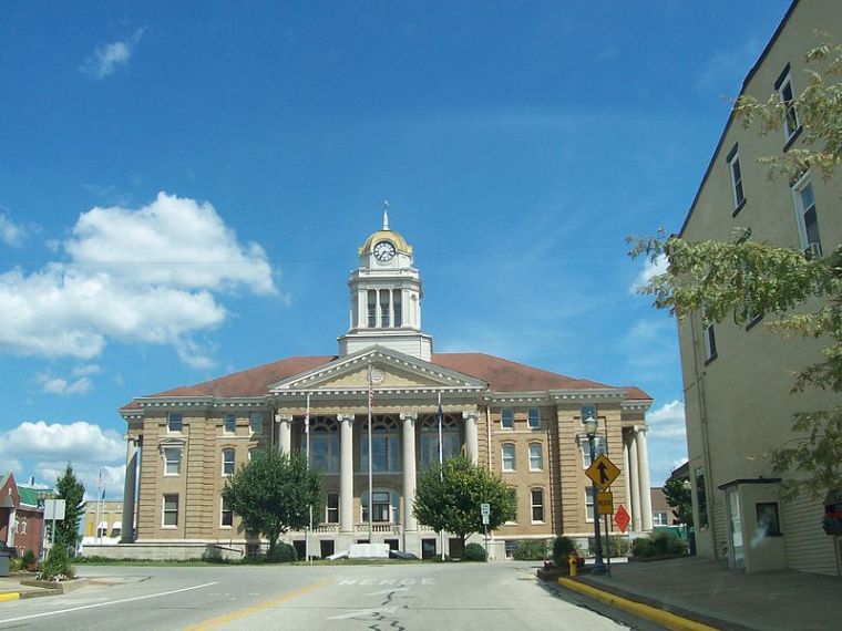 The public square in Jasper, Indiana (photo source: Wikipedia).